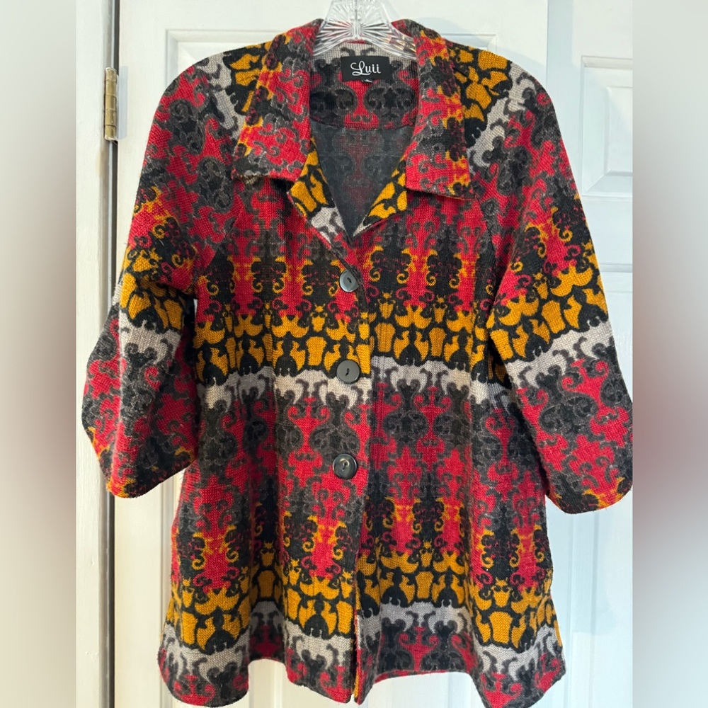 Vibrant Women’s Knit Top/Jacket